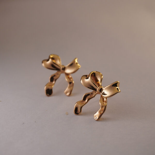 Golden Italian Bow #6 Earring