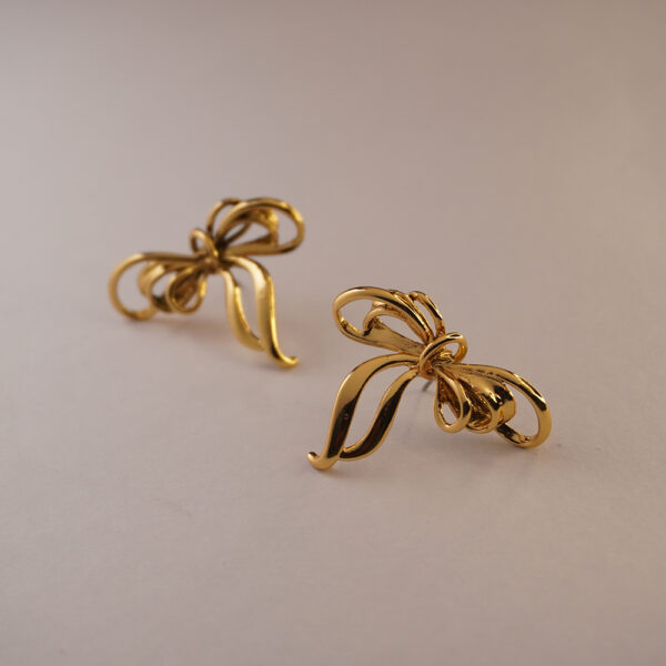 Golden Roman Bow #4 Earring