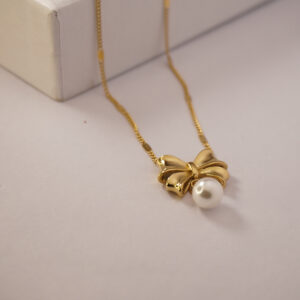 Golden Bow Pearl Necklace