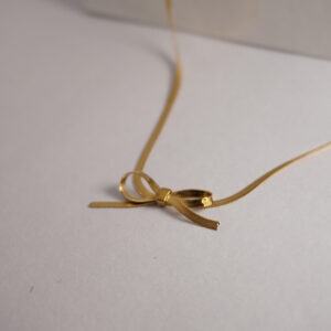 Golden Snake Chain Bow Necklace