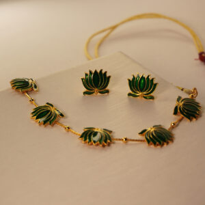 Classic Green Lotus Choker Set