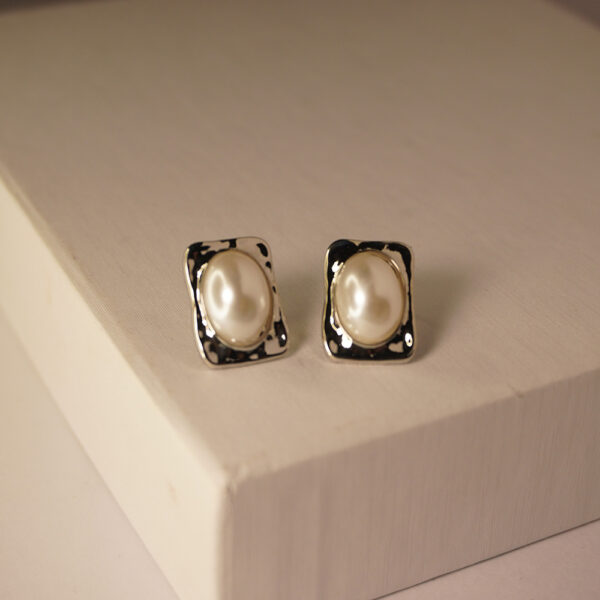 Silver Slate Pearl Earring
